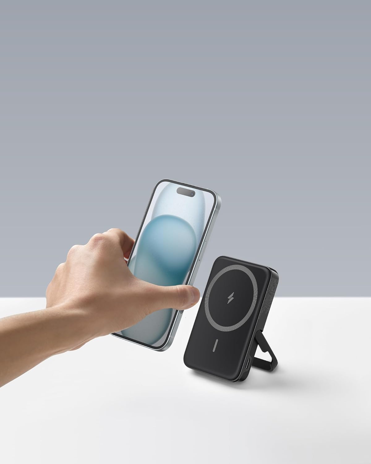 Anker 322 Magnetic Wireless Power Bank (MagGo)